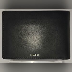 SKAGEN Men's Bi Fold Black Slim Genuine Leather Wallet NEW Without Tag.